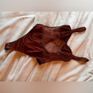 Size Small Danielle Bernstein brown lace bodysuit
